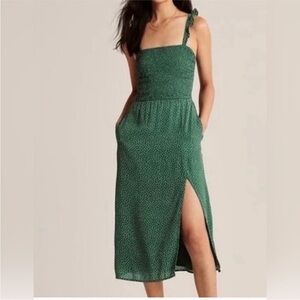 Abercrombie & Fitch Green Patterned Midi Dress